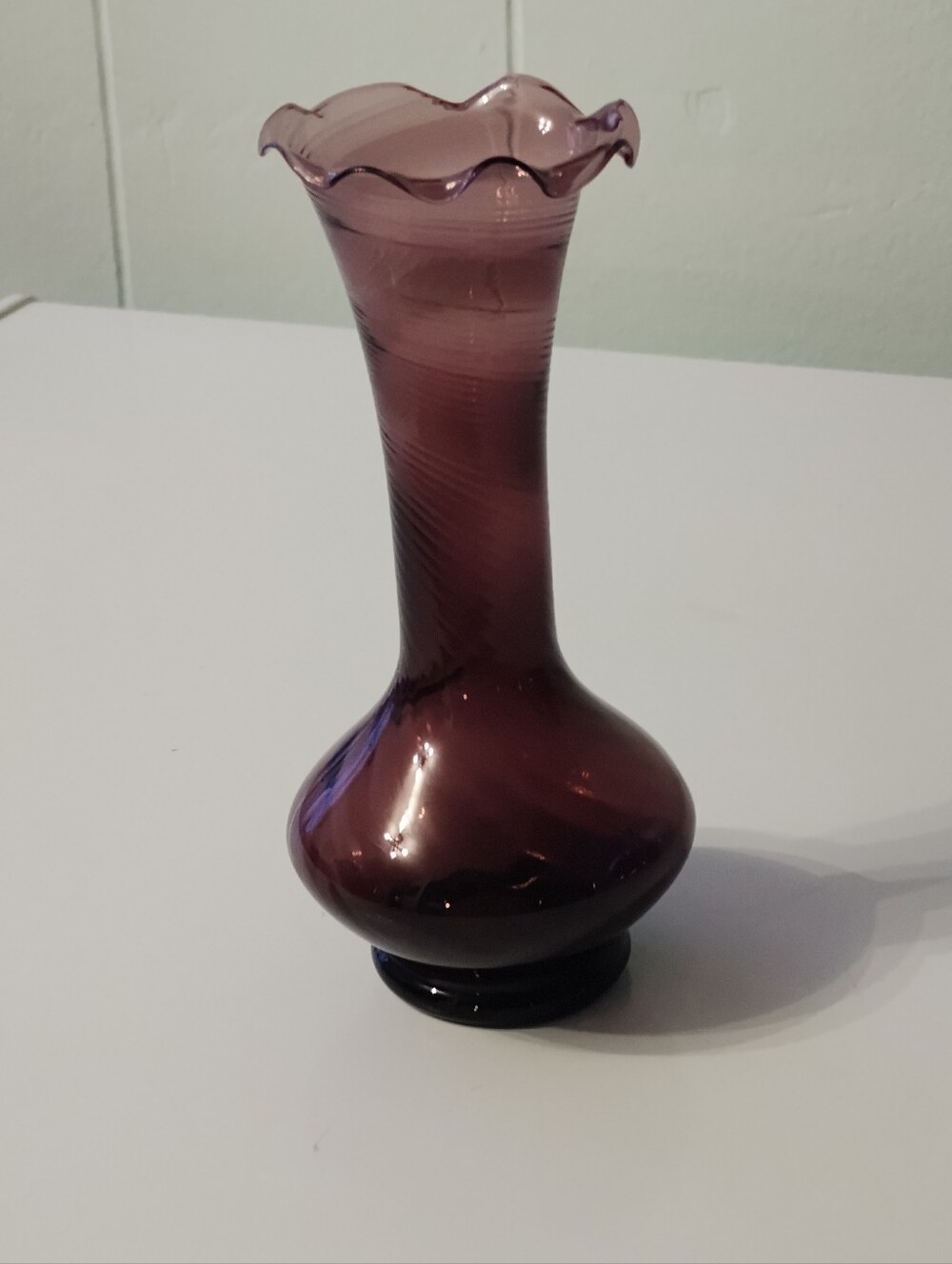 Vintage Hand blown Purple Amethyst Glass Bud Vase - Picture 1 of 4